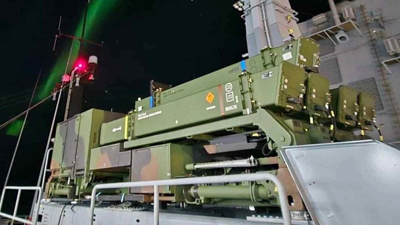 Образец корабельной модификации IRIS-T SLM, Германия